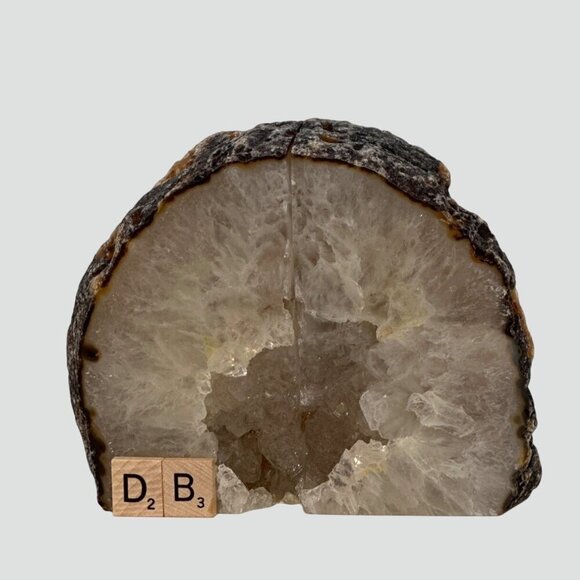 Crystal bookends, Agate Stone with Geode Center, Natural Bookshelf Decor (DB) - Picture 13 of 14